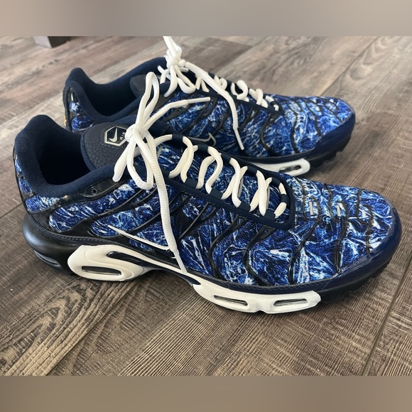 NIKE AIR MAX PLUS TN SHATTERED ICE MIDNIGHT NAVY/WHITE/BLACK MENS size 11.5 - Picture 1 of 4